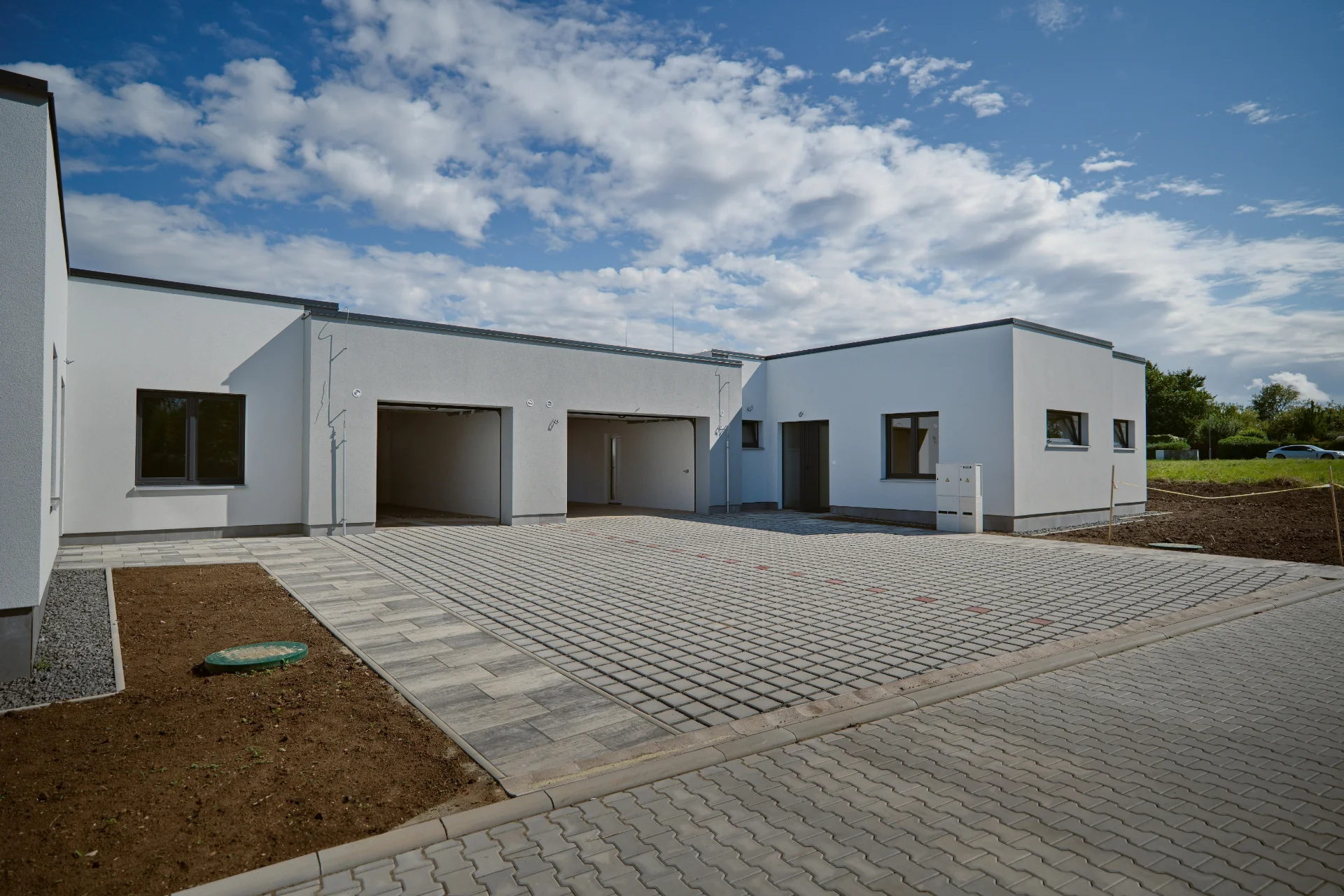 Foto z výstavby 1. etapy